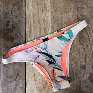 Triangl cheeky bikini bottom